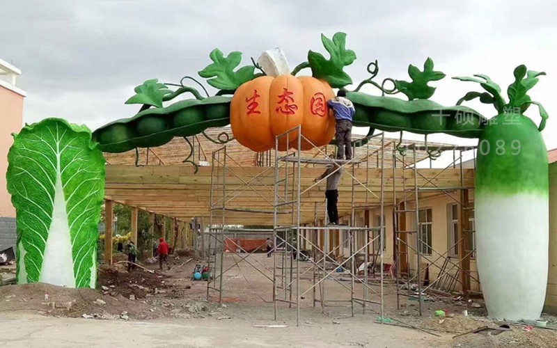 果蔬門頭雕塑