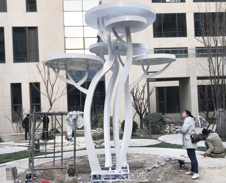 不銹鋼抽象樹雕塑