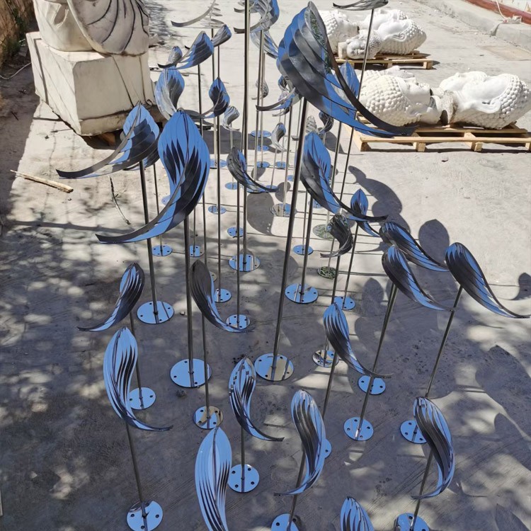 不銹鋼魚群雕塑