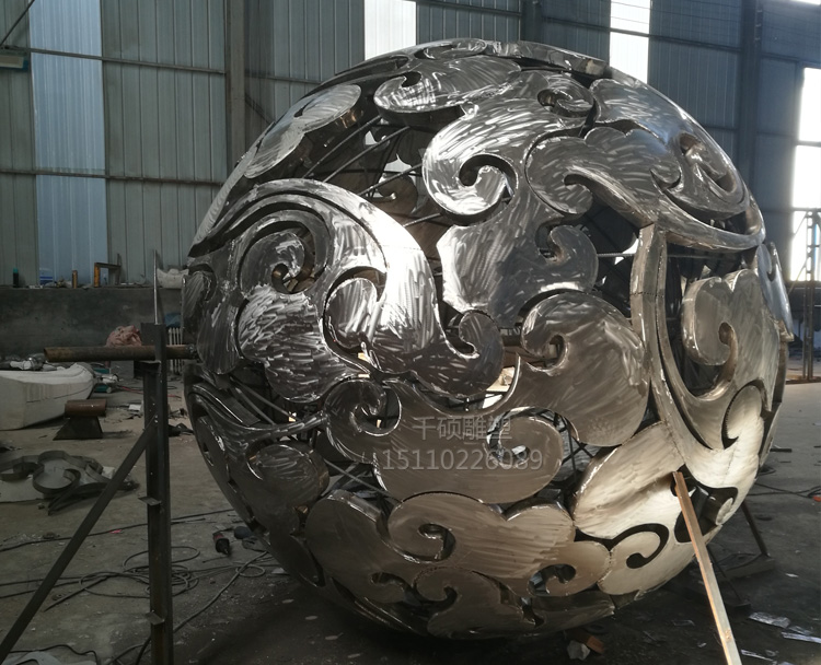北京順義不銹鋼鏤空球雕塑(圖2)