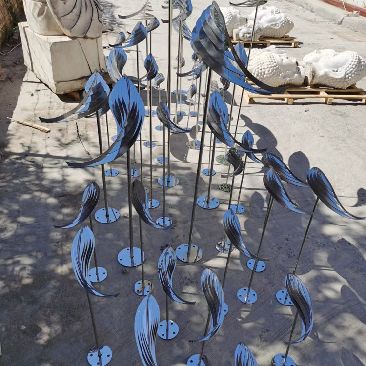 不銹鋼魚群雕塑(圖1)