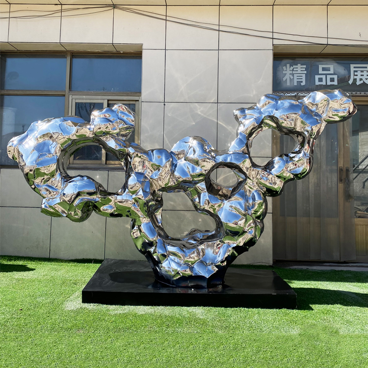 大型不銹鋼太湖石雕塑(圖1)